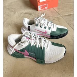 Nike women's NEW in box Zoom GP Challenge 1 white/dark green HC 7.5